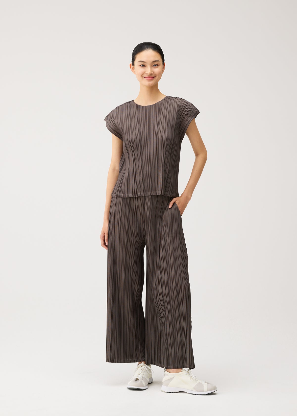 MELLOW PLEATS、ウィメンズ_トップス_トップ、着用画像4